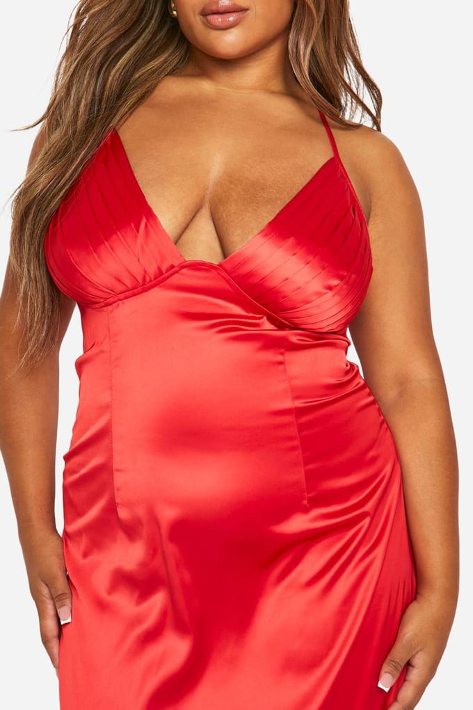 boohoo Dames Plus geplooide cup maxi-jurk | Rood | Maat: 56