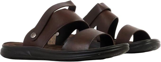 Platte instapsandalen