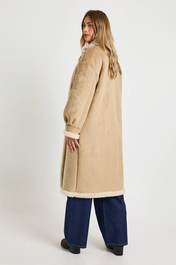 boohoo Dames Teddy Trim Maxi Aviator | Beige | Maat: 42