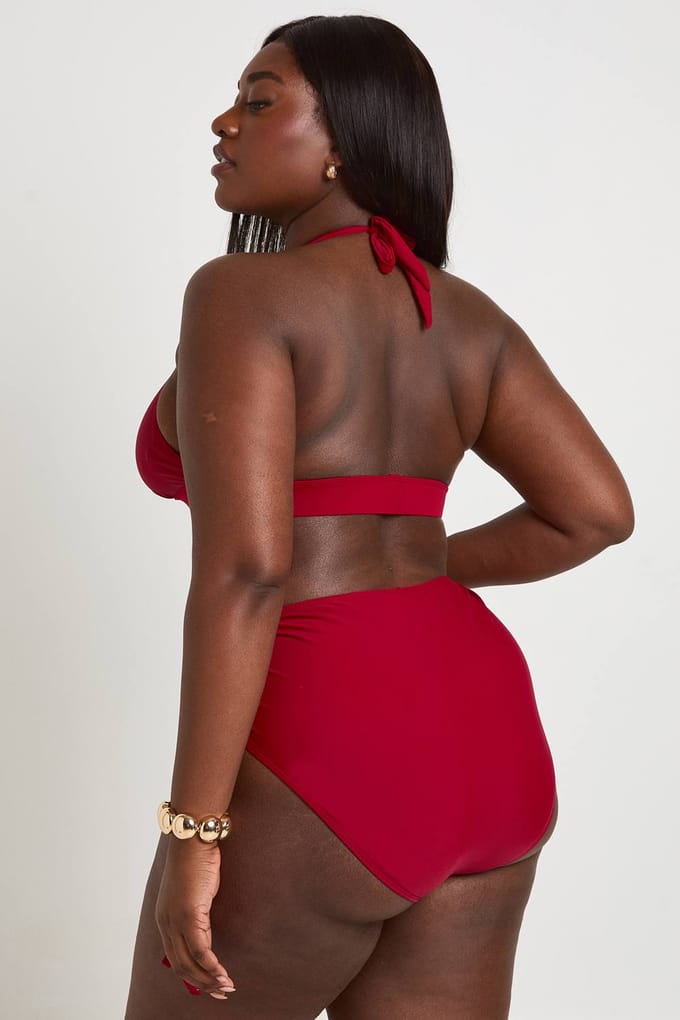 boohoo Dames Plus Size Diepe Halter Bikini Top | Bordeaux Rood | Maat: 56
