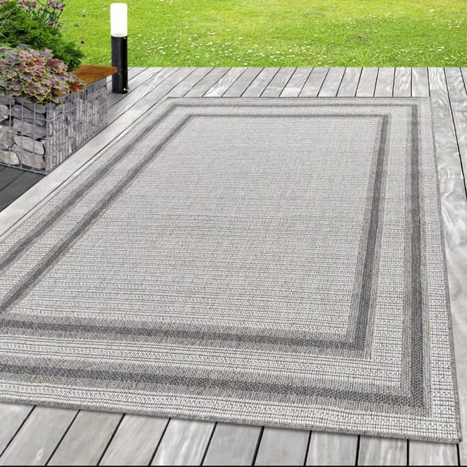 Crèmekleurig buitenkleed van sisal, UV-bestendig, modern design. 80x250 cm