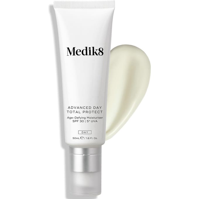 Medik8 Age Defying Moisturiser Spf 30 5 Uva Medik8 - Advanced Day Total Protect Age-defying Moisturiser Spf 30 5* Uva  - 50 ML