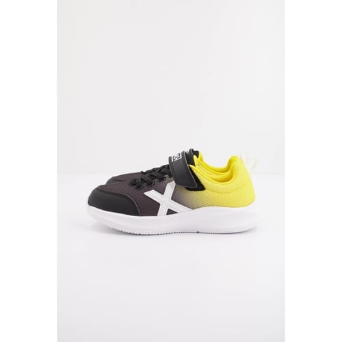 Lage Sneakers Munich Mini Leta 03