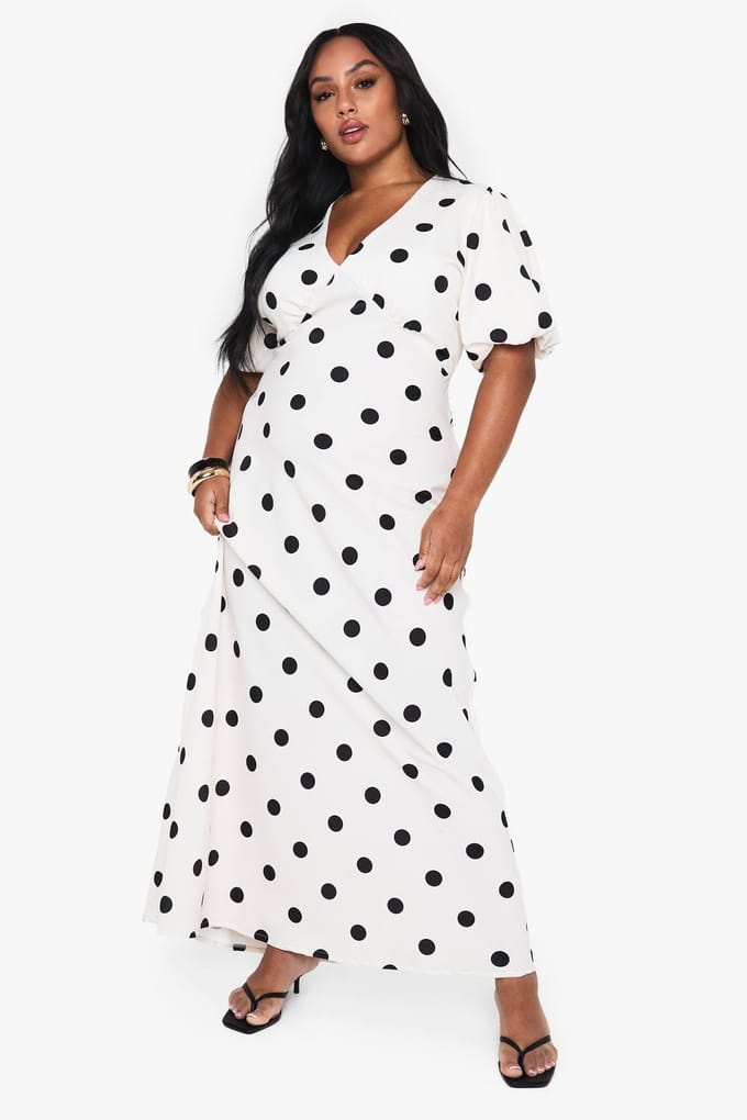 boohoo Dames PLUS POLKA DOT MAXI JURK | Ivoor | Maat: 50