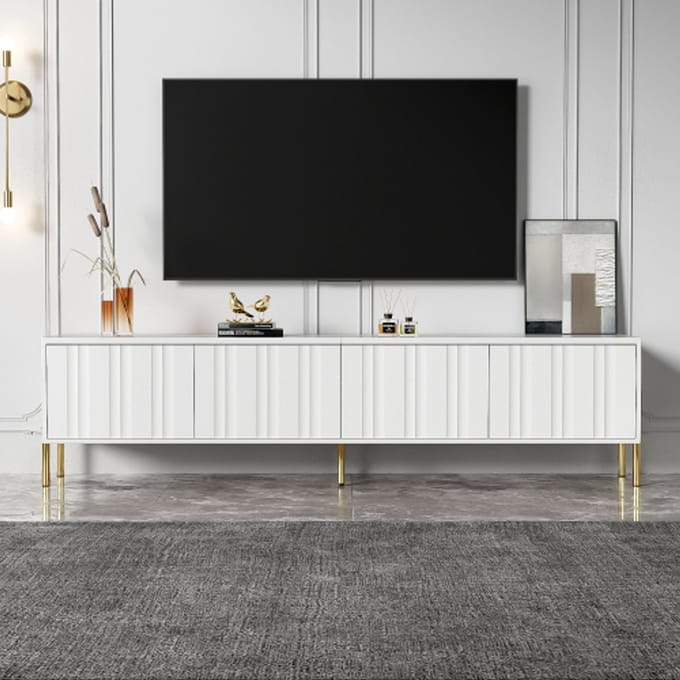 Gutent-TV-meubel-gouden tafelpoten-gegroefde deur-wit