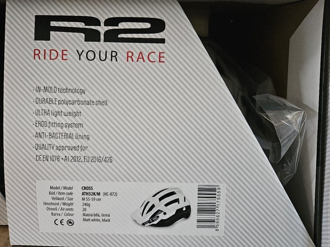 R2 fietshelm Cross - full-wrap in-mold technologie - Wit