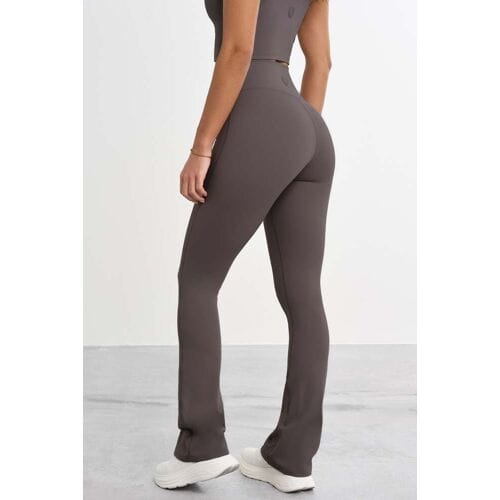 FAMME Zachte uitlopende broek Mocha Grey XL