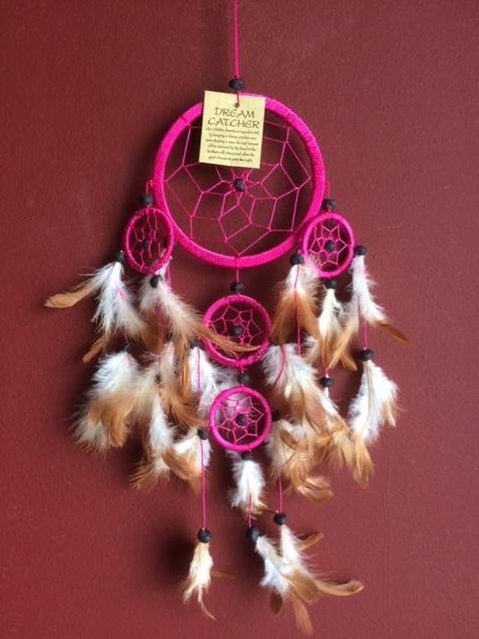 Dromenvanger / Dreamcatcher Ø12cm met kleintjes  - donkerroze