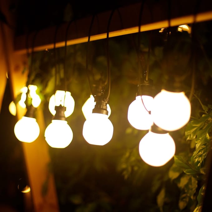 Lichtstring warmwit 8 meter (3+5) - 10 LED's milky | sproeidicht IP44 - koppelbaar (max 5) | 230VAC - 24V