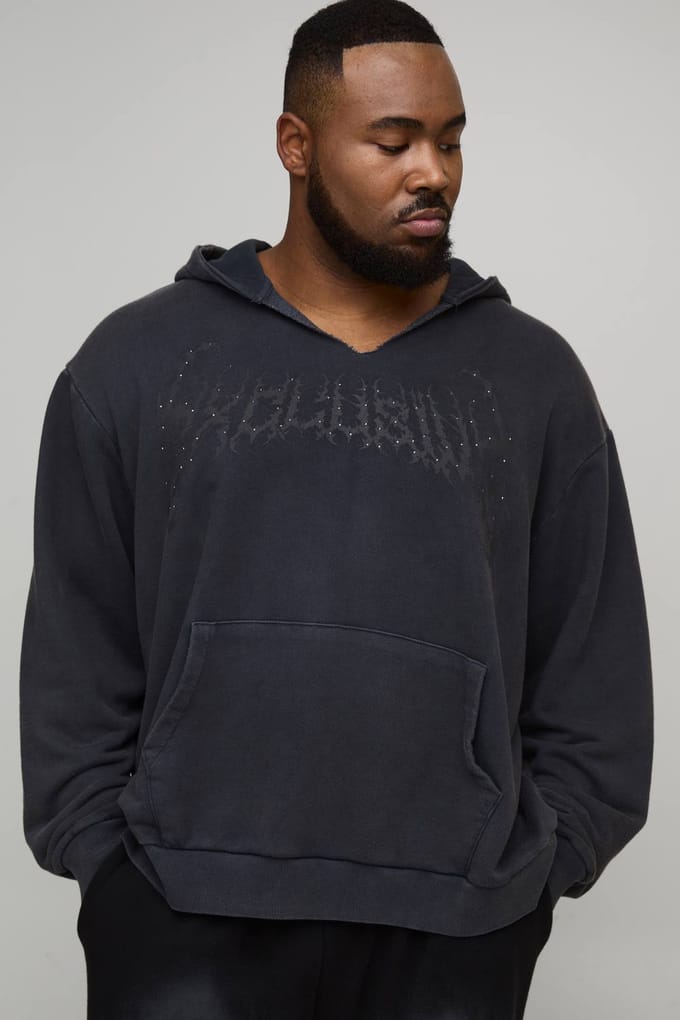 Plus Oversized Boxy Exclusieve Slogan Gothic V-hals Ruwe Zoom Bedrukte Gewassen Hoodie | Washed Black | Size 2XL