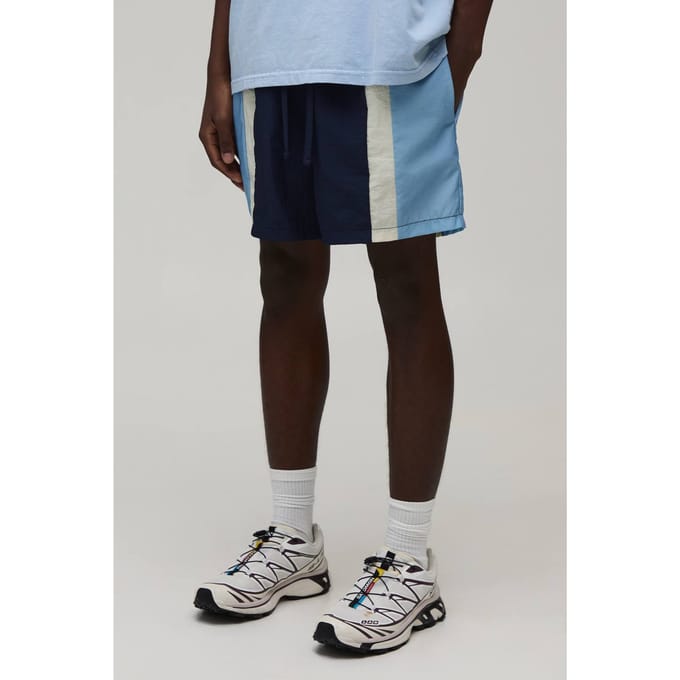 Ontspannen Pasvorm Zijpaneel Korte Lengte Nylon Shorts | Navy | Size Medium