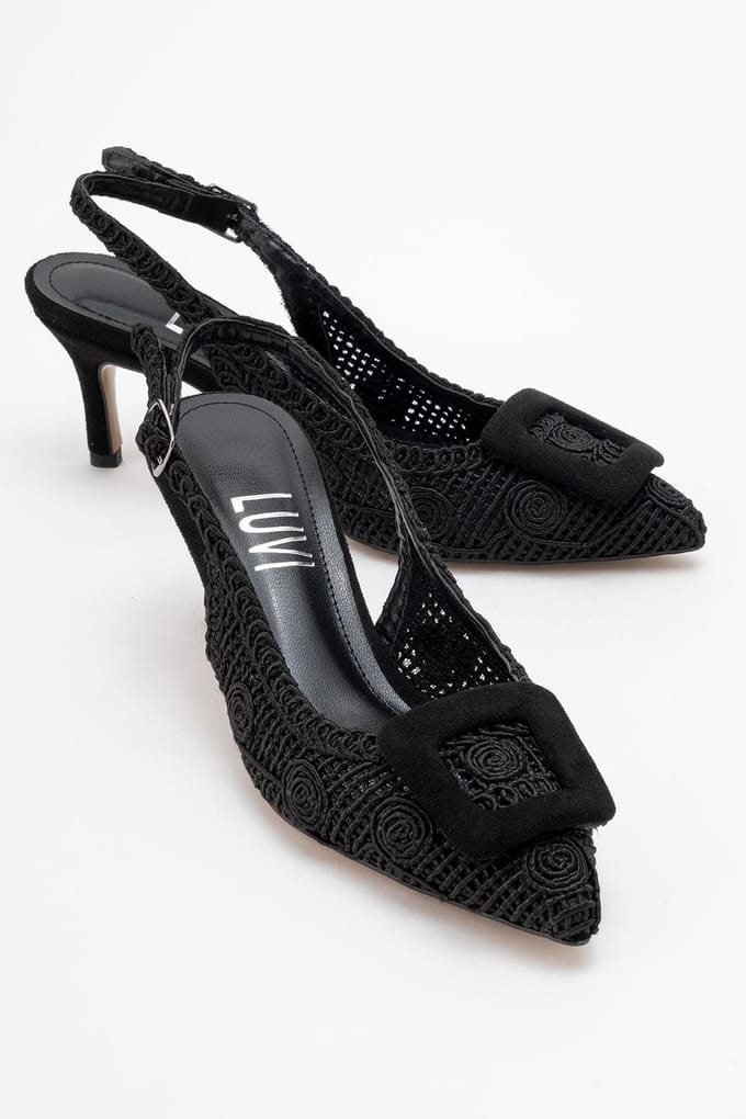 Ensley Gebreide Gesp Pump met Puntige Neus (Dames)