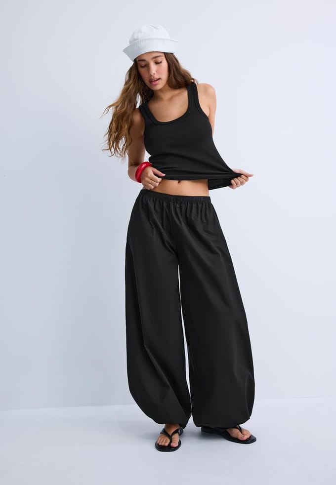 Stradivarius Katoenen racerback top met ribstructuur  Zwart L