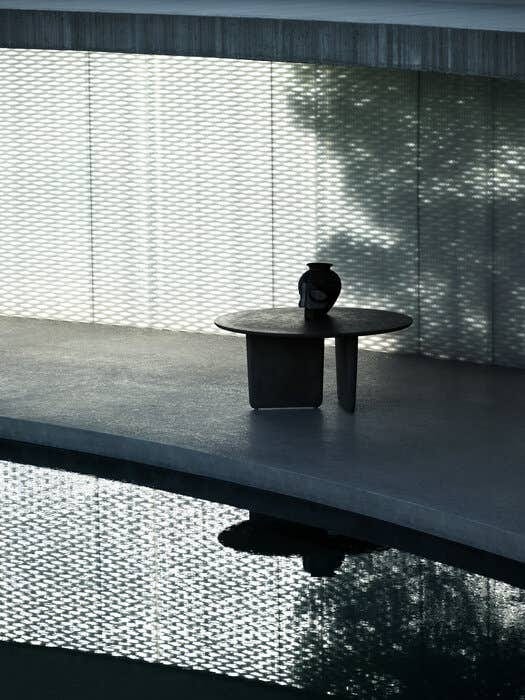 B&B Italia Tobi-Ishi tafel rond outdoor - grey cement