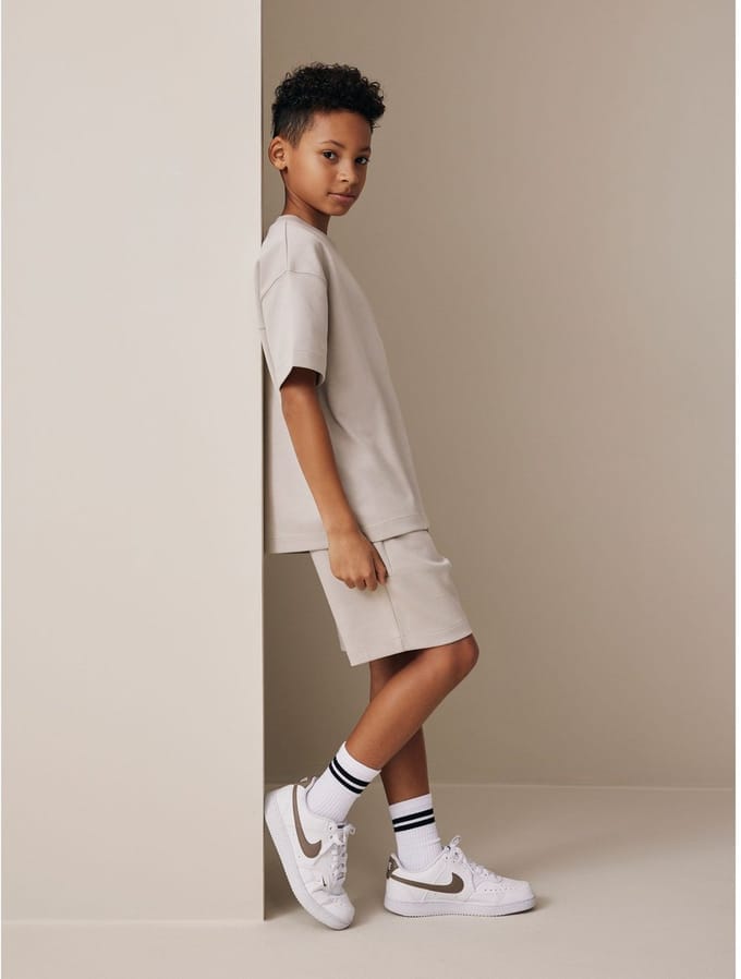 Next - Jongens - Ruimvallend T-shirt van zware stof en short - Naturel
