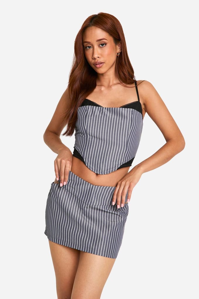 boohoo Dames Pinstripe Cut Out Side Straight Mini Skirt | Grijs | Maat: 36