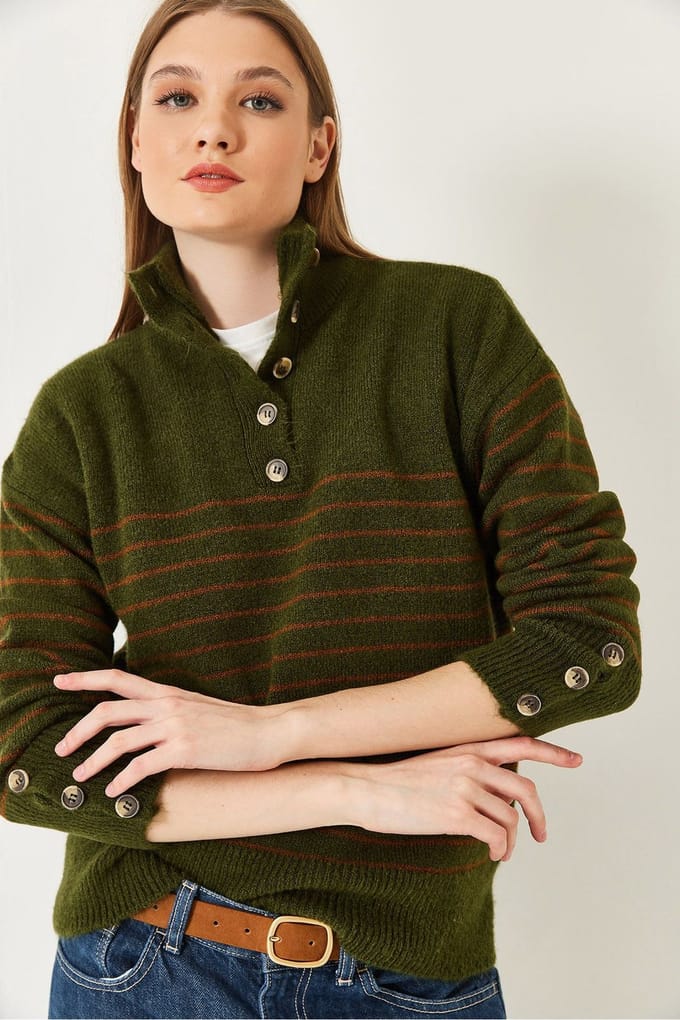 Knitted Sweater met Knopenkraag en Streepdesign
