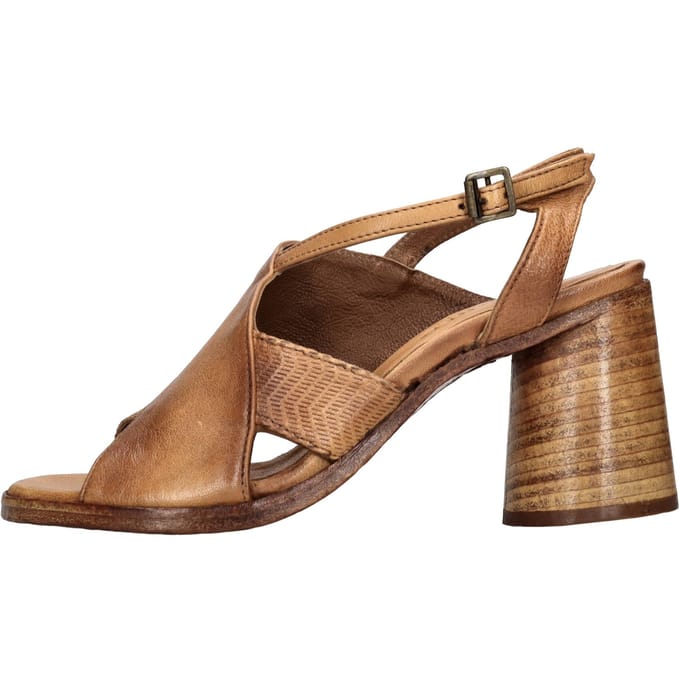 Hundred 100 Sandalen Bruin