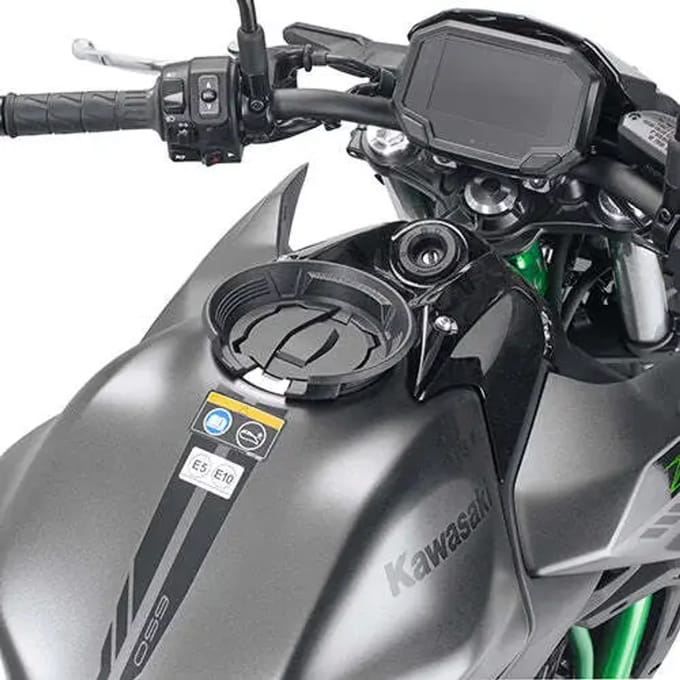 Givi Kawasaki Z 650 2020-2023 Brandstoftankring Zwart