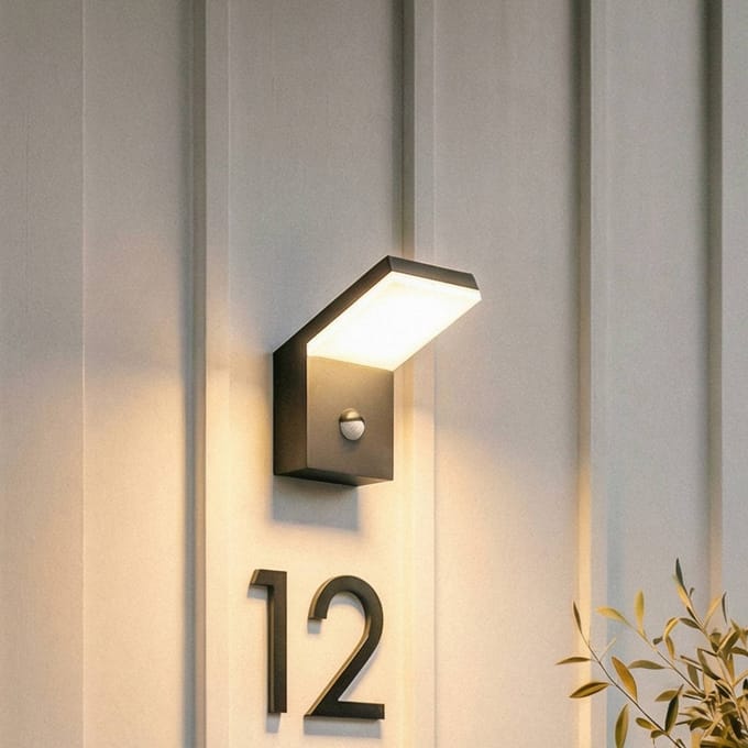 Arcchio LED buiten wandlamp Yolena, sensor, antraciet, aluminium