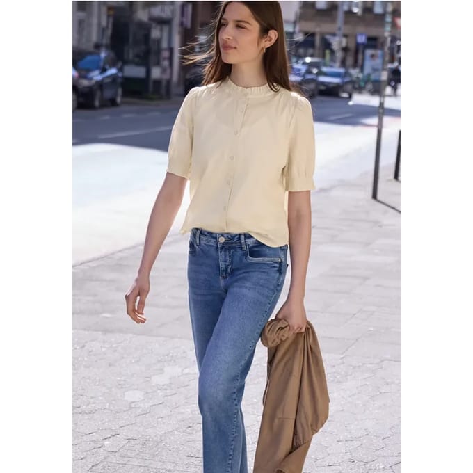 Blouse met korte mouwen, ronde hals en ruches
