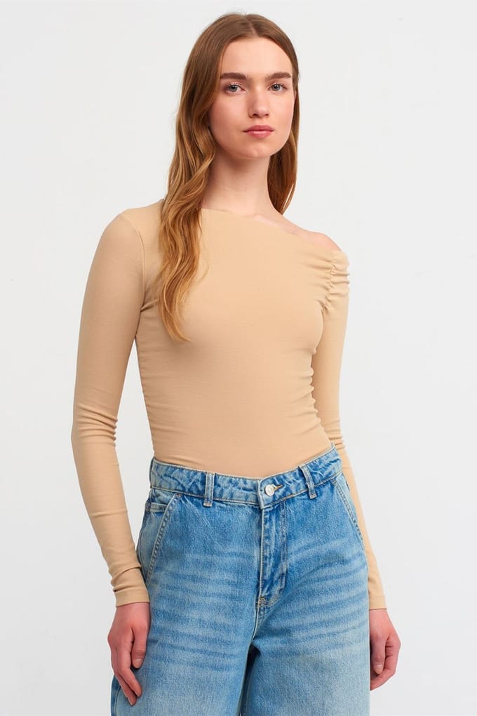 Slim Fit Asymmetrische Kraag Blouse