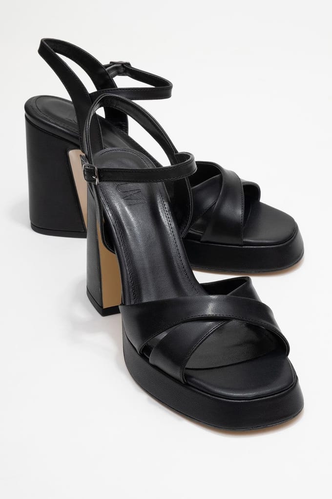 Yvonne Plateau Sandalen