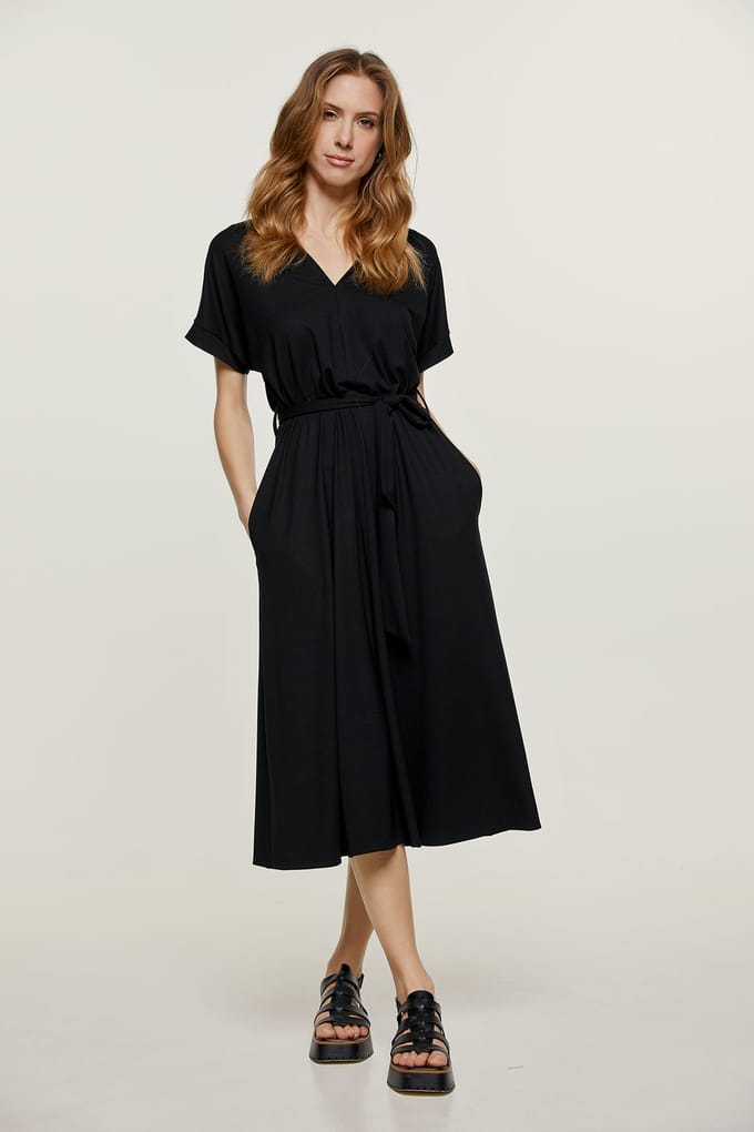 Zwarte jersey midi-jurk met riem