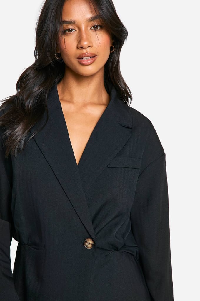 boohoo Dames Petite Blazer met Gesnoerde Taille | Black | Maat: 10