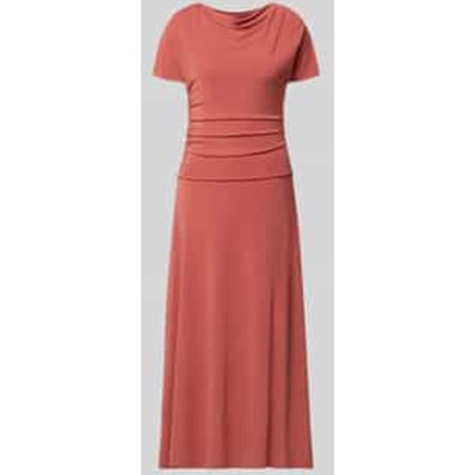 cocktailjurk met cascadehals en draperieën