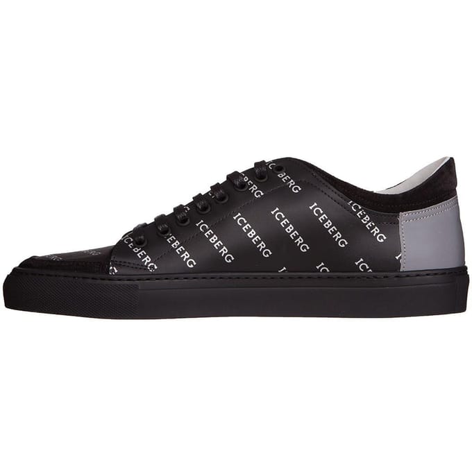 Baskets italiennes signées de la marque Iceberg - Taille: 45 black