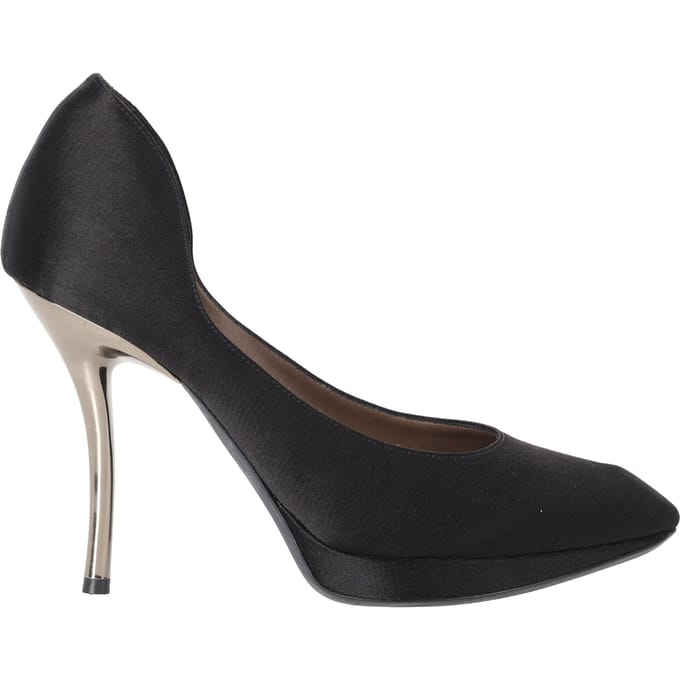 Lanvin Pumps met spitse neus en plateauzool in zwart satijn