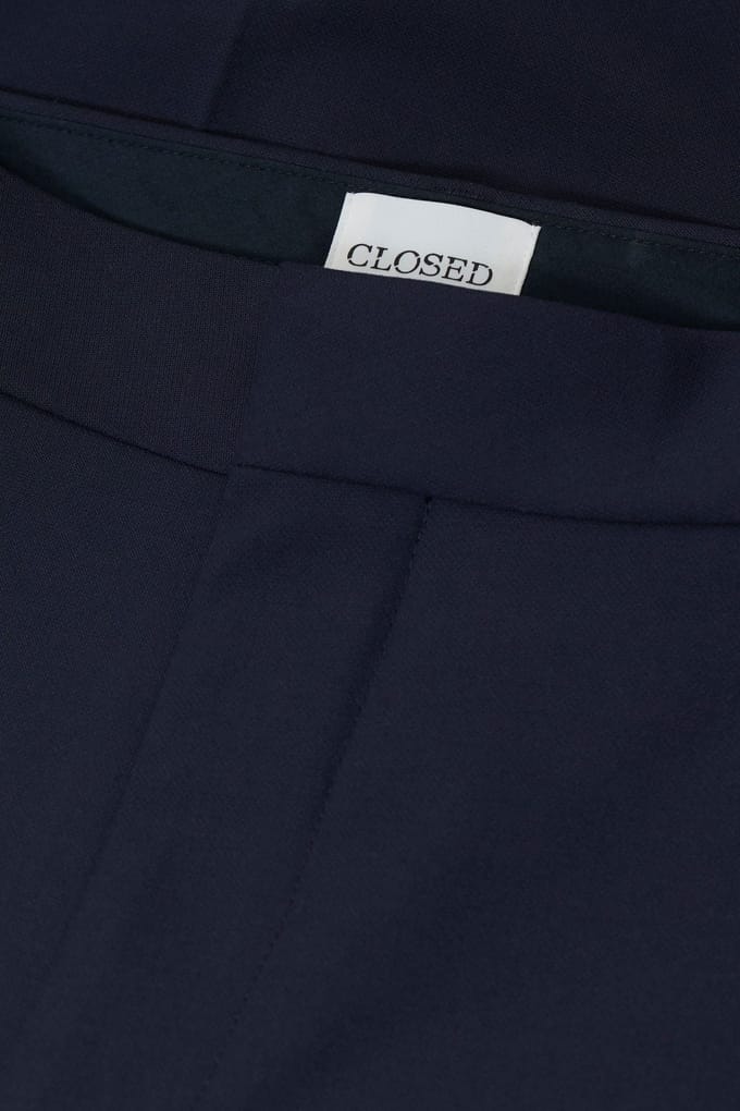 Closed Jurdy Dark Night Größe: W24L32 | Stoffhosen Outlet | Damen | Schwarz