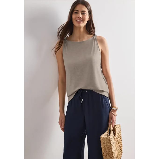 Top met boothals en schouderdetail