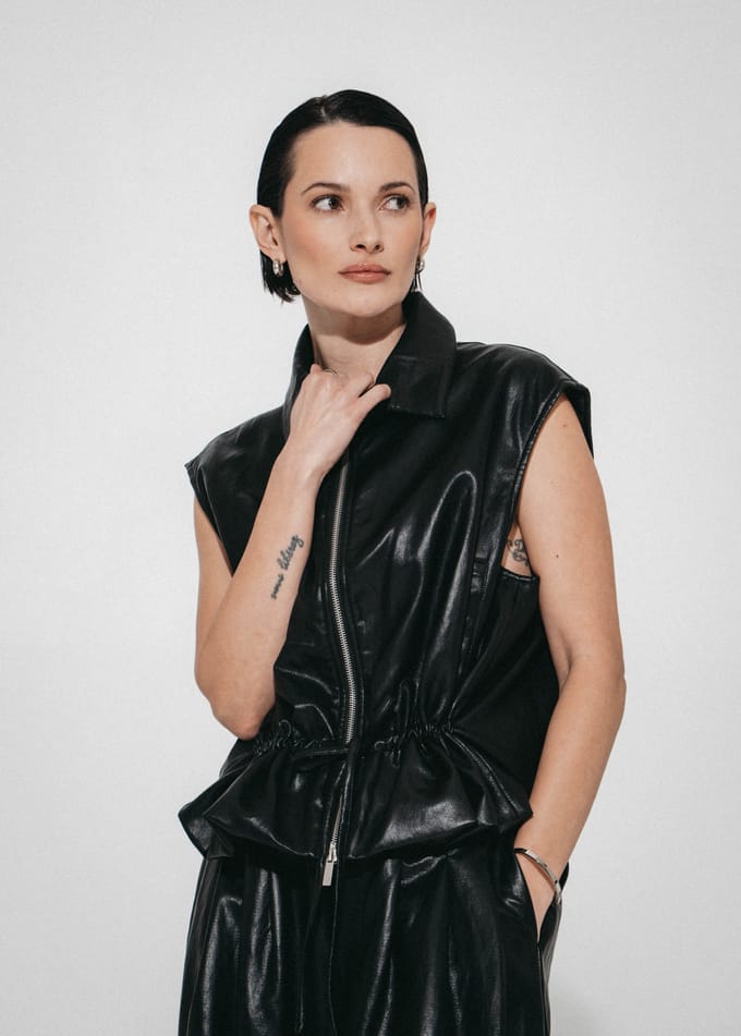 Alora eco leather vest | Black - Black / L