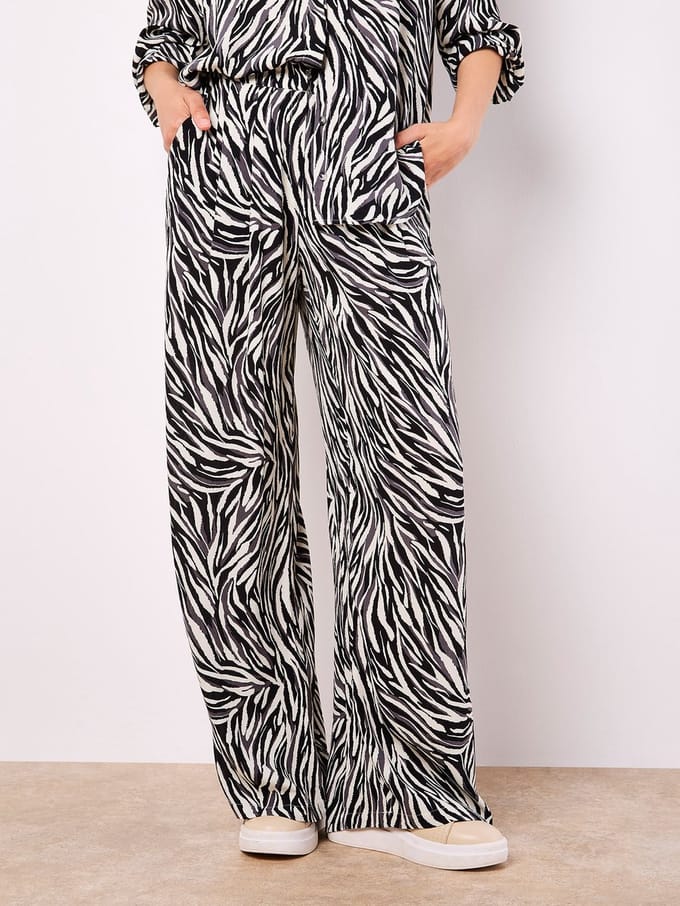 Broek met zebraprint en wijde pijpen