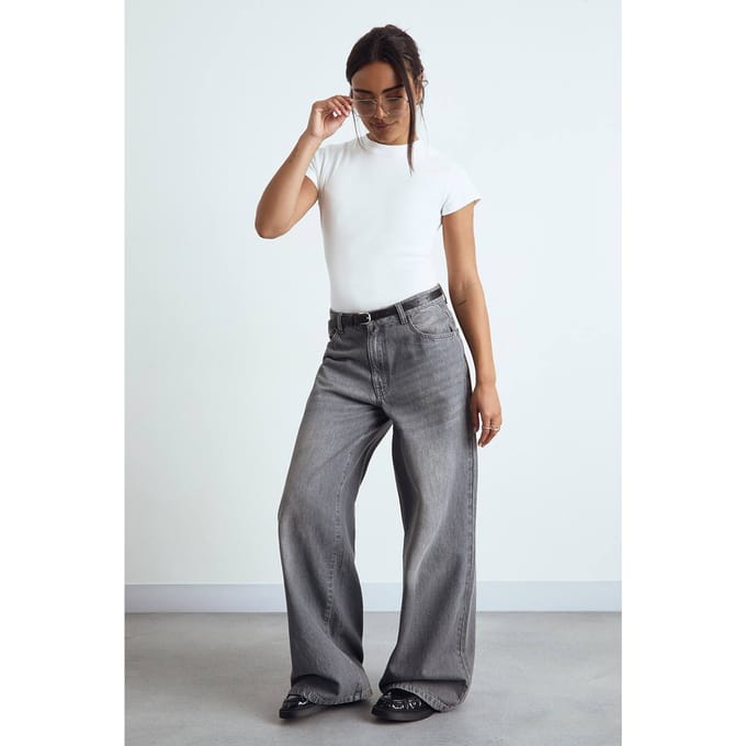 boohoo Dames Geribde korte mouw lang gesneden nauwsluitende top | Wit | Maat: 42