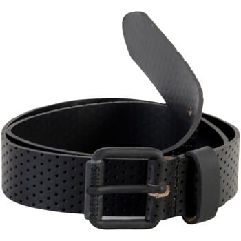 Curve-riem met perforaties