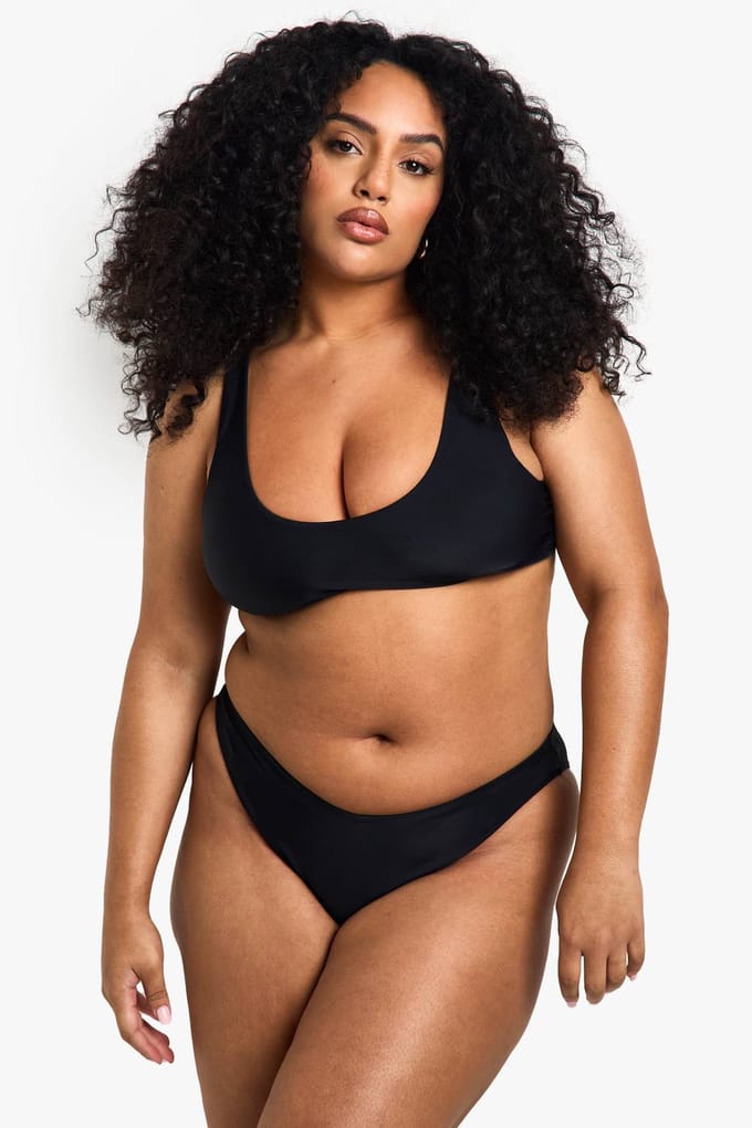boohoo Dames Plus Swimwear Essentials Crop Bikini Top | Black | Maat: 20