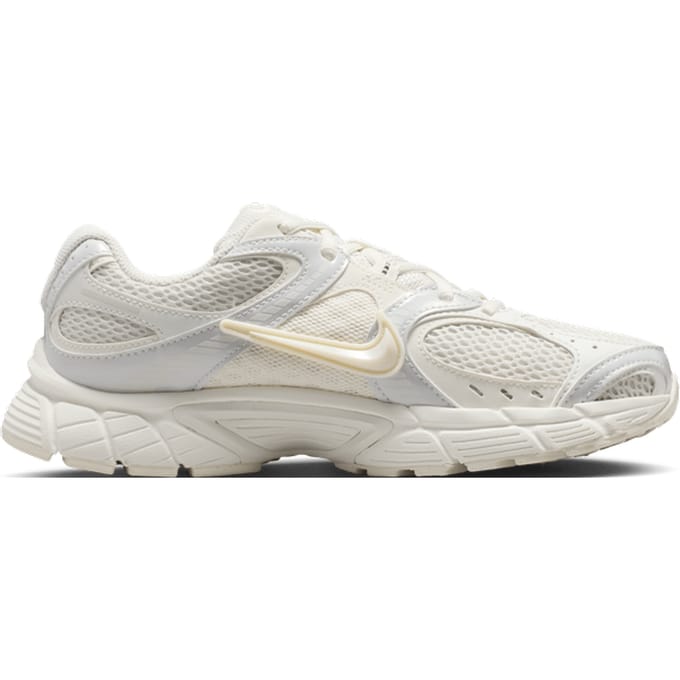 Nike V5 RNR Sneakers Dames - Beige - Maat 35.5 - Mesh/Synthetisch