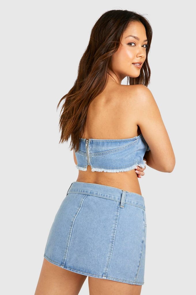 boohoo Dames Notch Detail Gesp-Riem Denim Micro Mini Rok | Lichtblauw | Maat: 42