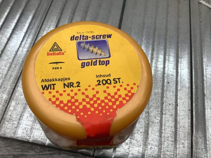 Afdekkap. wit. voor spaanplaatschroef kruiskop-pzd-2. Deltafix.