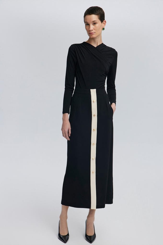 Touché Privé - Crêpe rok met gouden knopen - Zwart - Dames