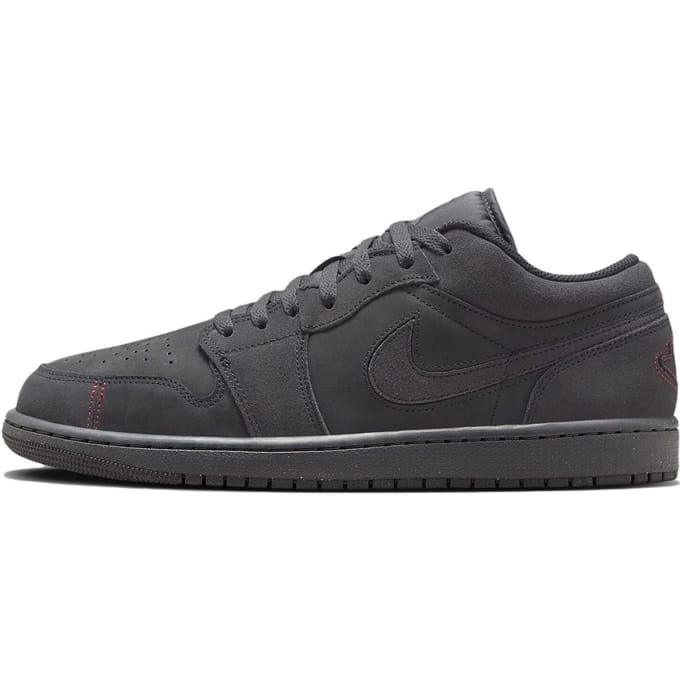 Jordan 1 Low Sneakers Heren - Zwart - Maat 42 - Leer