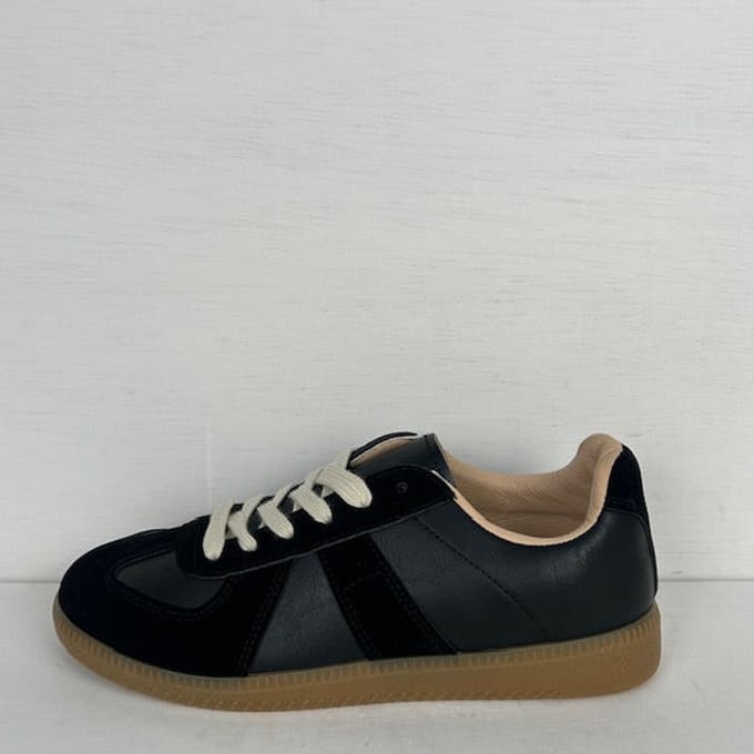 Gave sneakers met lage retrozool zwart Zwart / 38