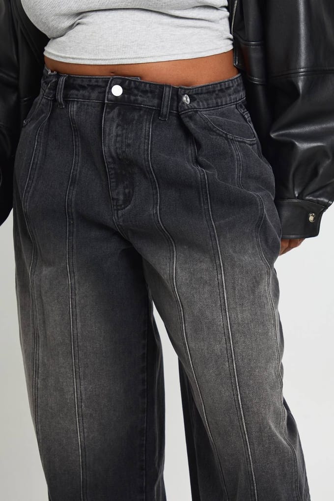 boohoo Dames Plus Verstelbare Taille Wijde Pijpen Jeans | Washed Black | Maat: 46