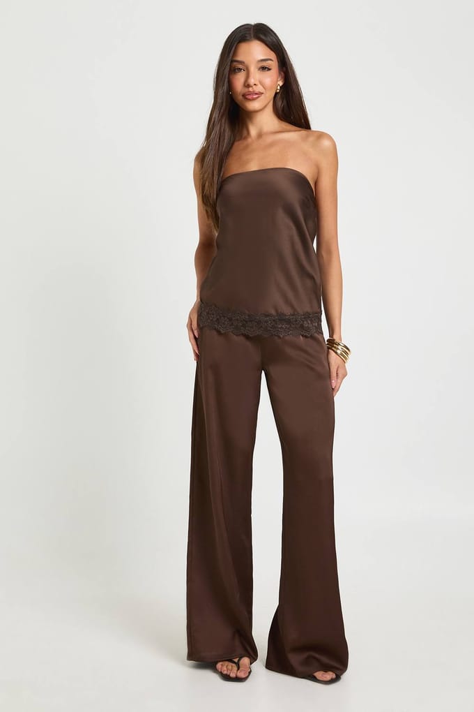 boohoo Dames Satijn Kant Contrast Losse Pasvorm Bandeau | Chocoladebruin | Maat: 36