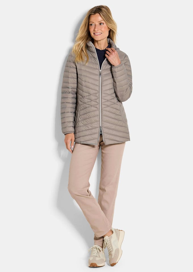 Donsjack met elegant stiksel - taupe - Gr. 42 van Goldner Fashion