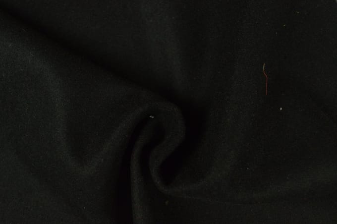 30 meter wol stof - Zwart - 78% polyester - 22% wol