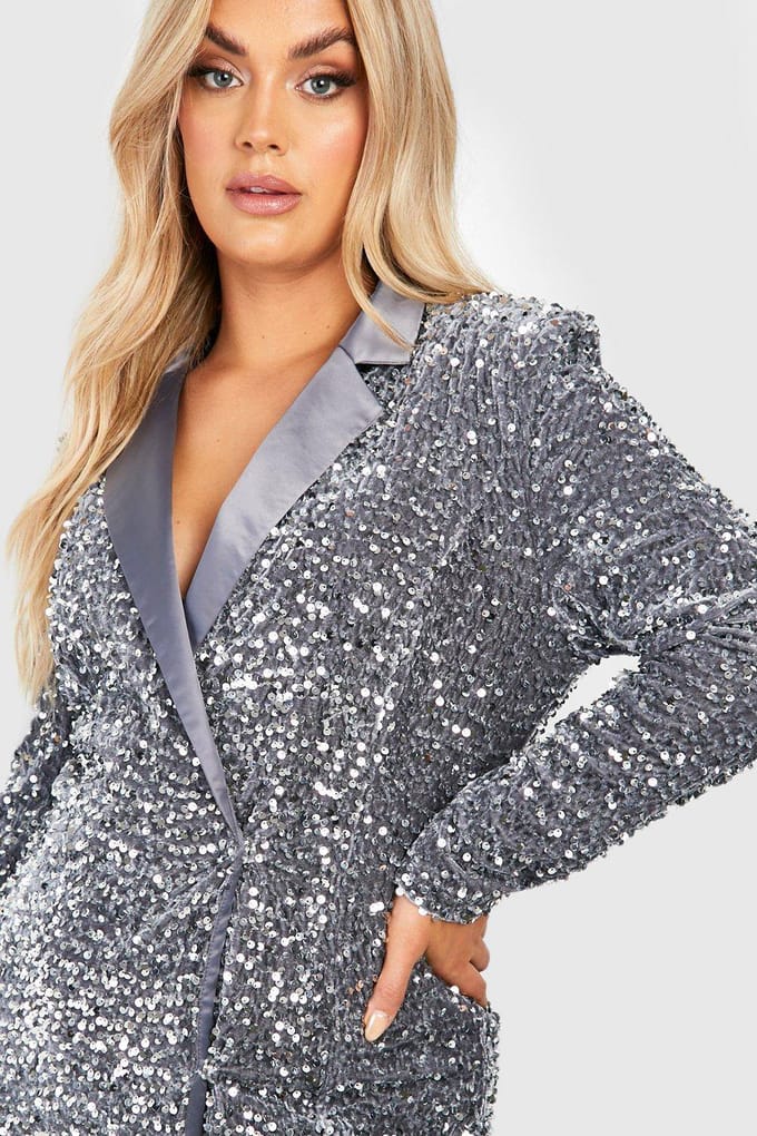 boohoo Dames Plus Velvet Sequin Wrap Blazerjurk | Zilver | Maat: 54